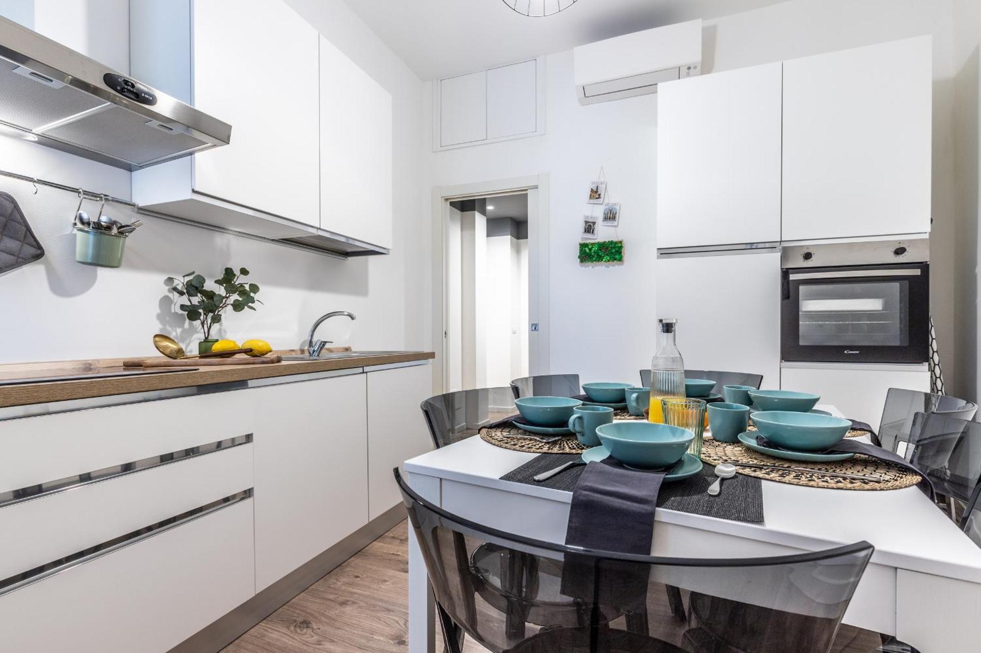 Stayeasy Quadronno33 - 3 Bedrooms, 2 Baths - Duomo Walking Distance Milano Dış mekan fotoğraf