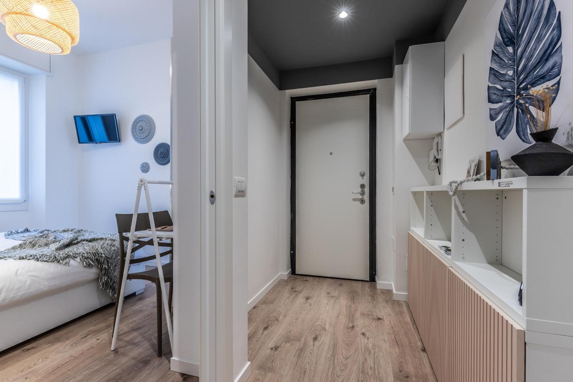 Stayeasy Quadronno33 - 3 Bedrooms, 2 Baths - Duomo Walking Distance Milano Dış mekan fotoğraf