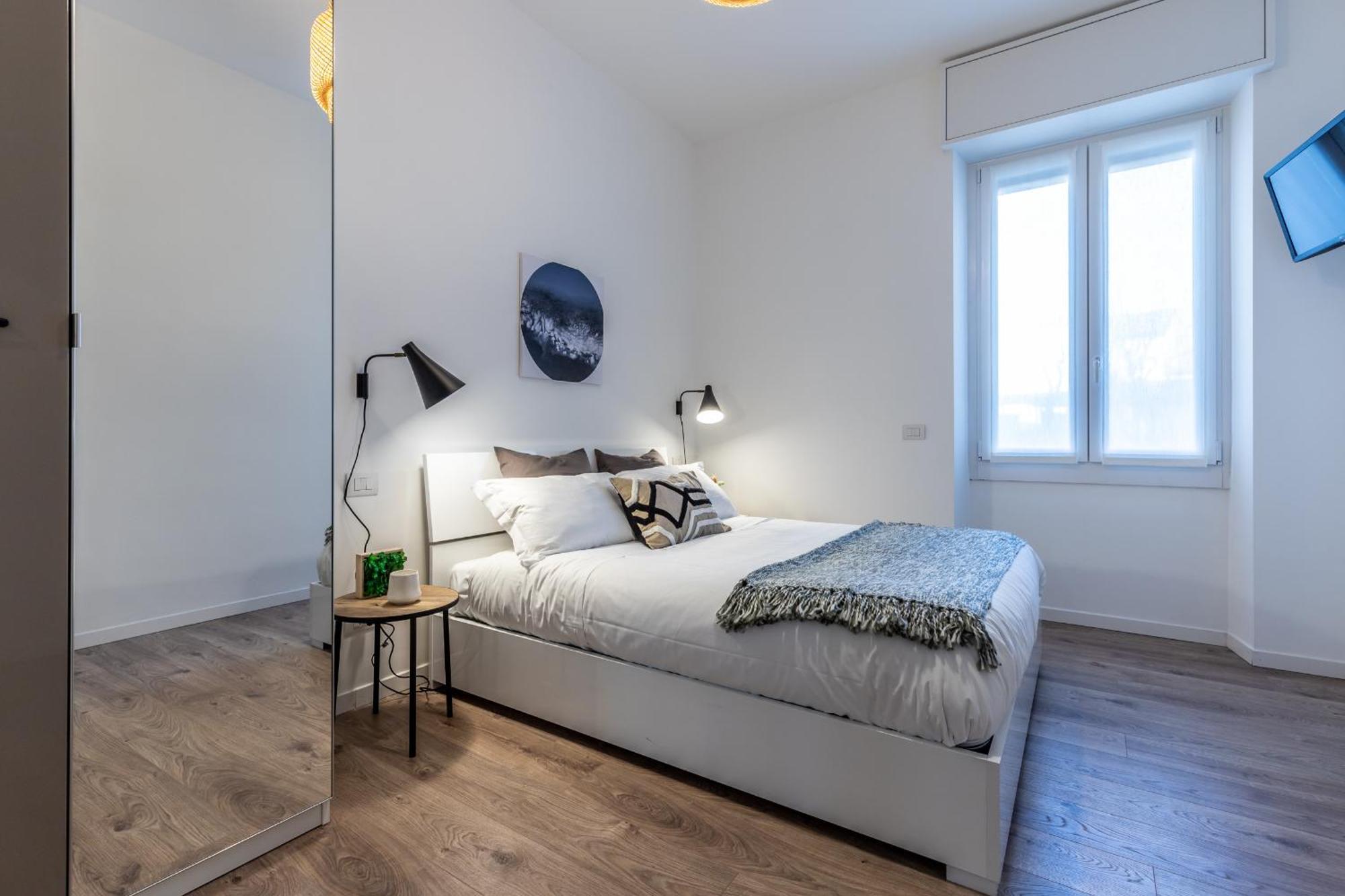Stayeasy Quadronno33 - 3 Bedrooms, 2 Baths - Duomo Walking Distance Milano Dış mekan fotoğraf